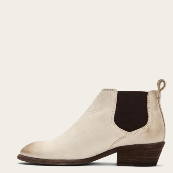 $368 Frye Carson Chelsea Ivory White Real Leather Low Heel Pull On Ankle Boot - Picture 3 of 13